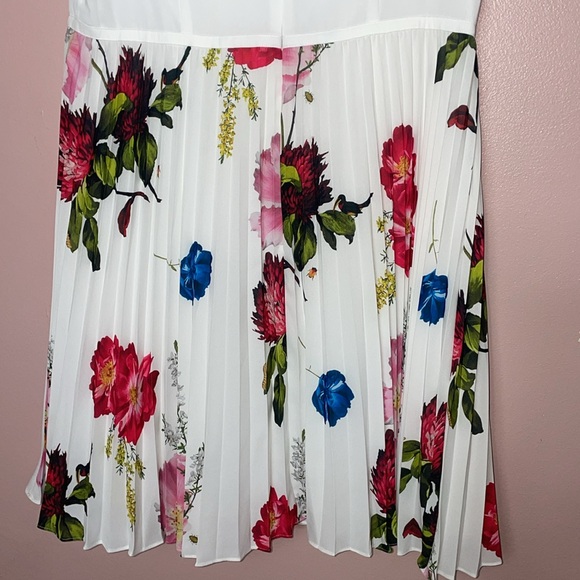 Ted Baker London Rommana Pleated Floral Dress 4 - Picture 5 of 9